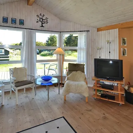 Annalina - 1-1km From The Sea By Interhome Feriehus