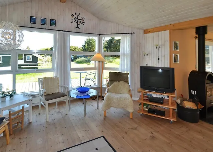 Annalina - 1-1km From The Sea By Interhome Semesterbostad